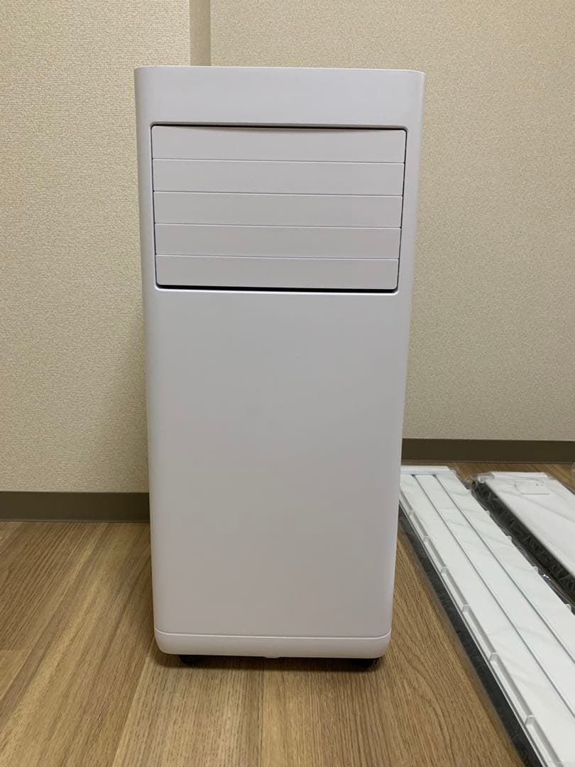 美品　2025年製　ポータブルクーラー　IPK-2305S