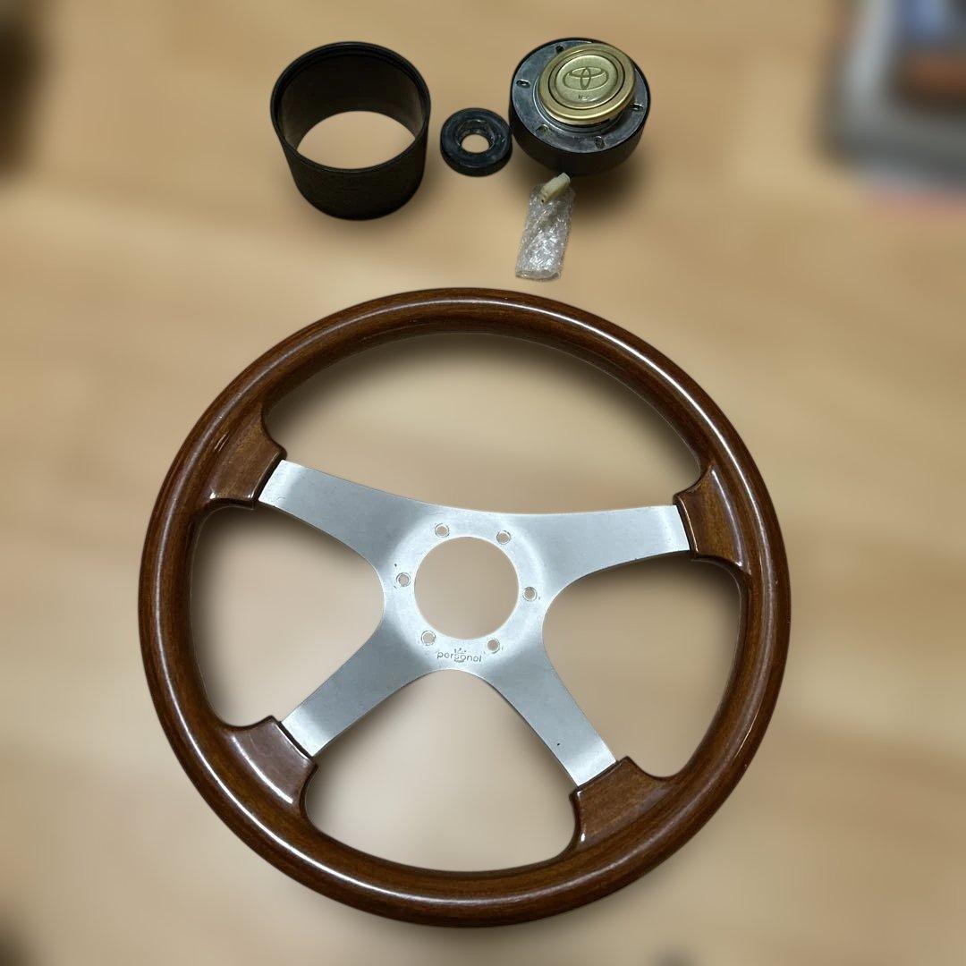 PERSONAL ウッドステアリング 4本スポーク　TOYOTAエンブレム