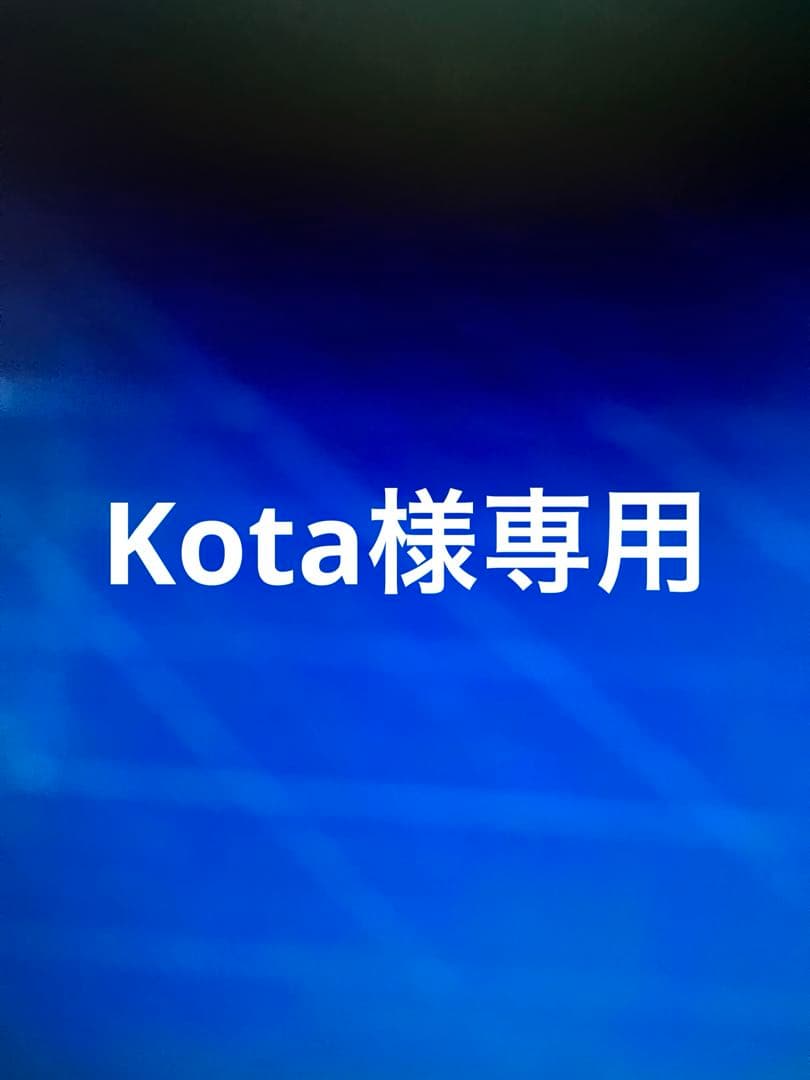 Canon EOS kiss X4 用純正バッテリーとジャンク扱いの本体とレンズ