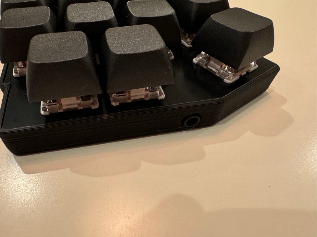 【新品】 corne v4 cherry 完成品keychron静音、ケーブル付