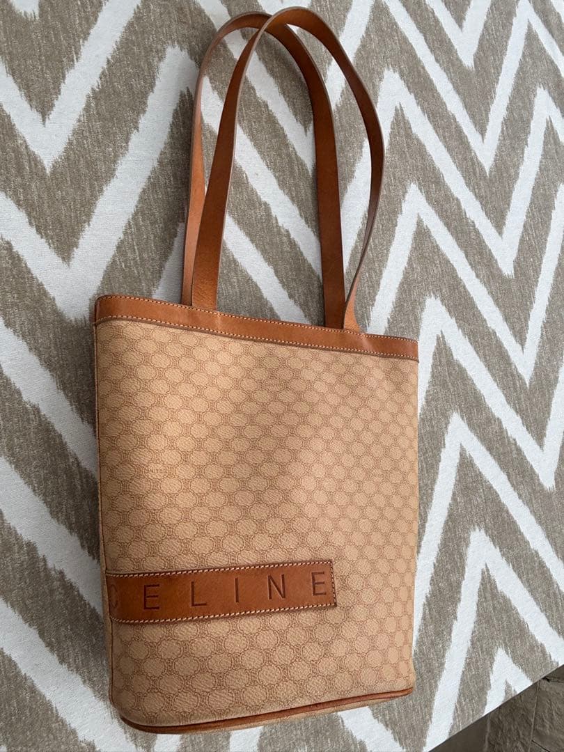 セリーヌトートバッグ　バケツ型