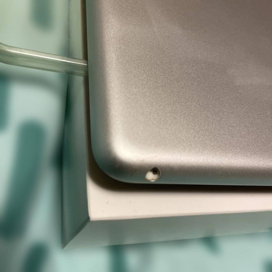 Apple iPad シルバー 本体 MK2L3J/A 64GB 第9世代