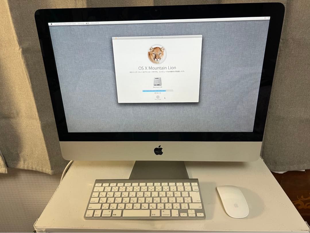 ￼iMac (21.5-inch Mid 2011) （元箱有り）