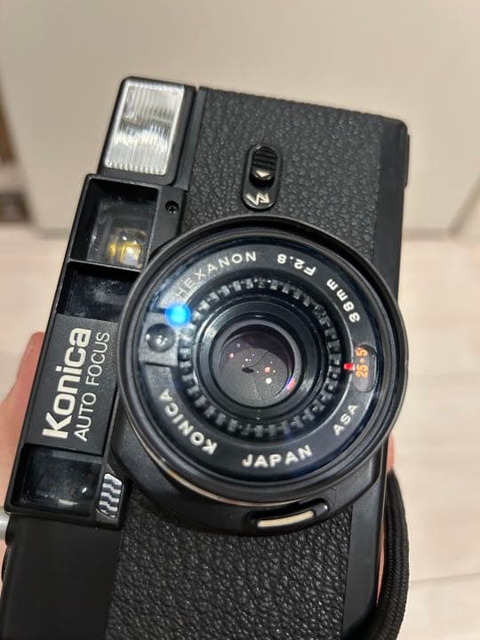 コニカ　フィルムカメラ(フィルム付)