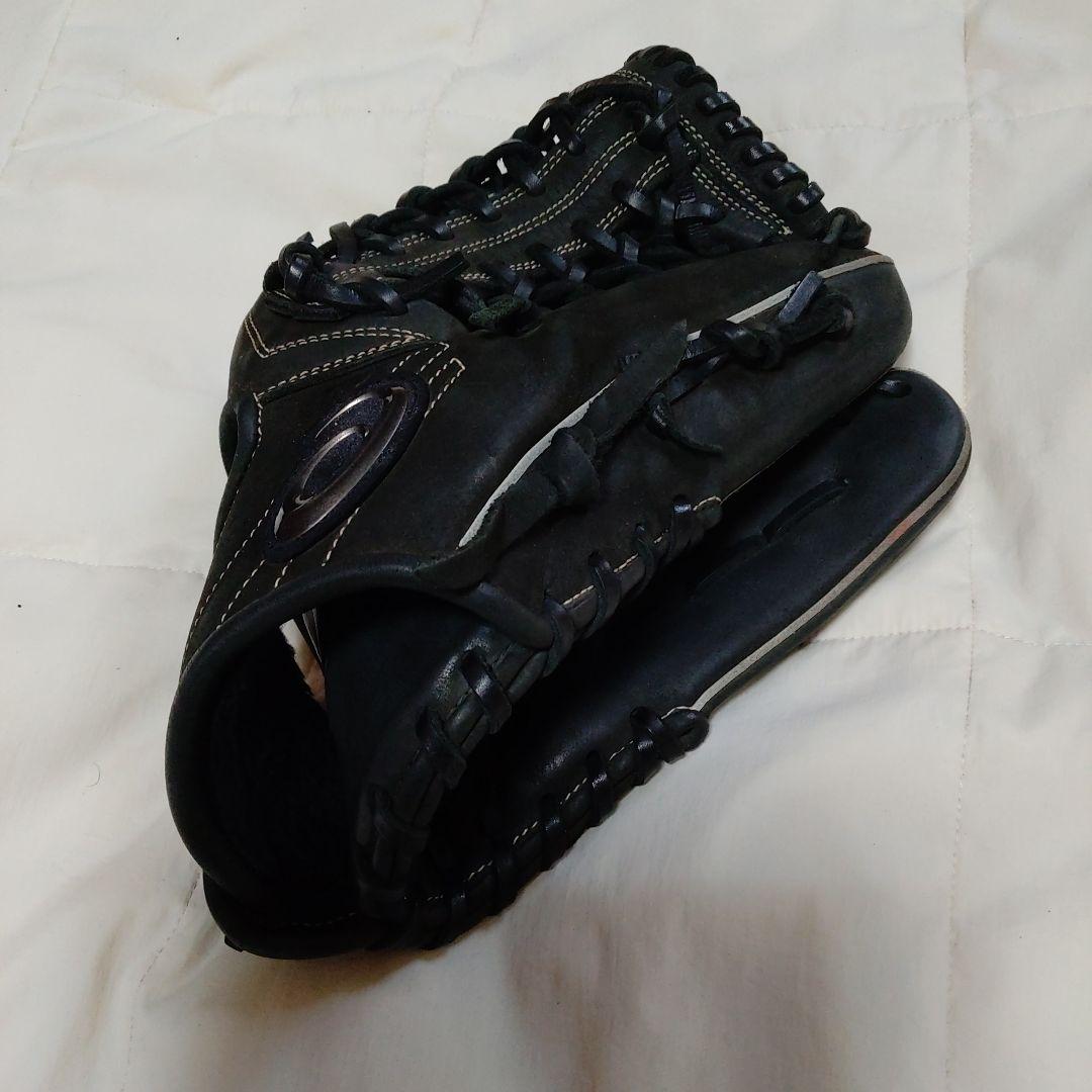 ASICS．．．アシィクス...BＬAXE