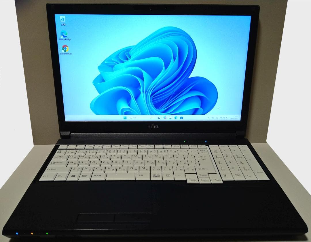 LIFEBOOK A7510/E i5 第10世代 16GB 256GB 中古