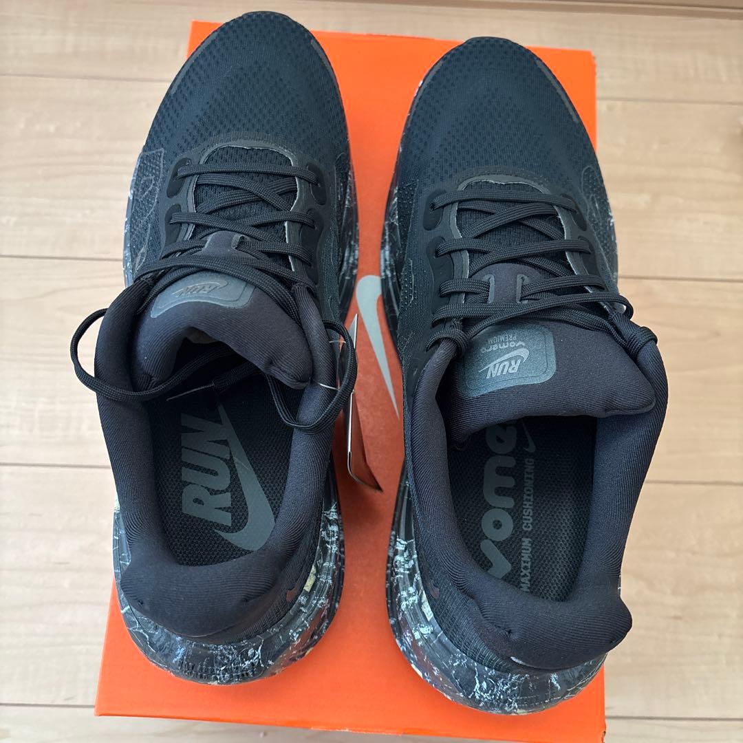 靴 Nike Vomero Premium 28cm