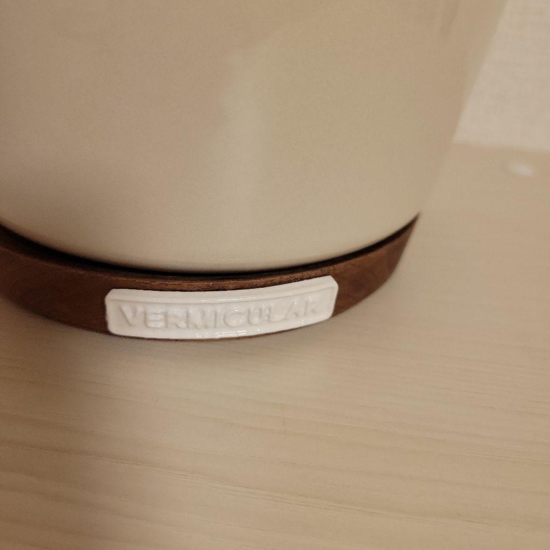 バーミキュラ　　　　　　　　　　オーブンポット14㎝鍋敷き付き