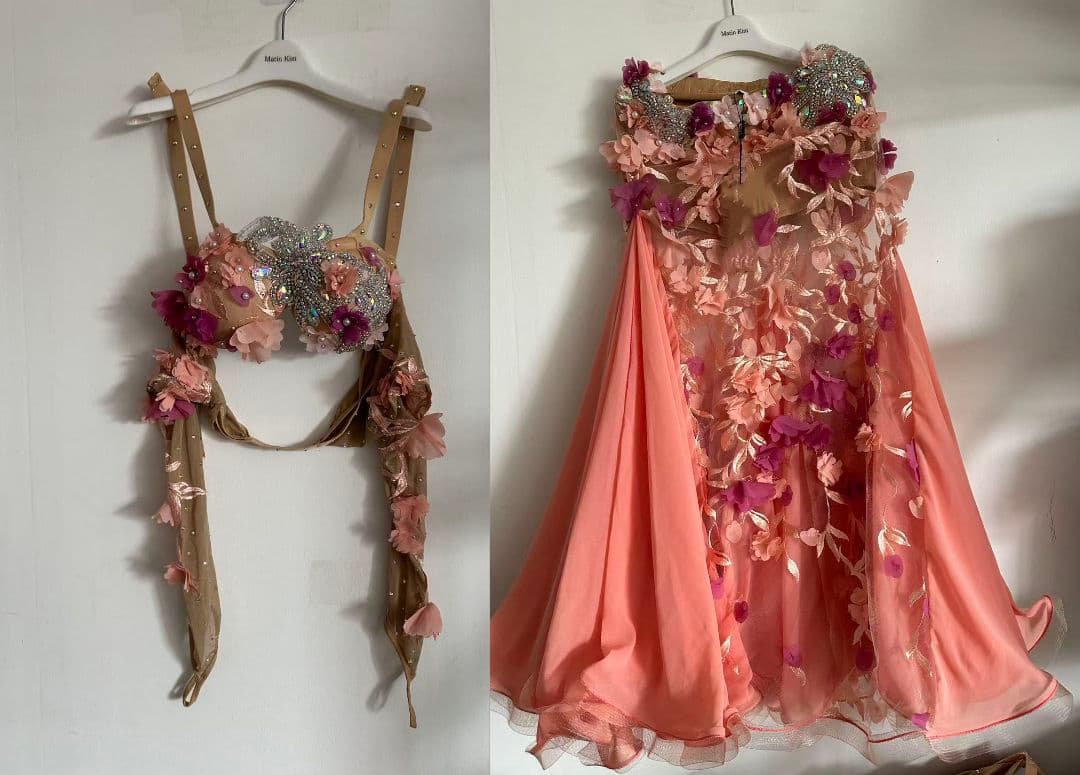 美品 ベリーダンス衣装 ブラスカートセット オレンジ系 花 撮影用