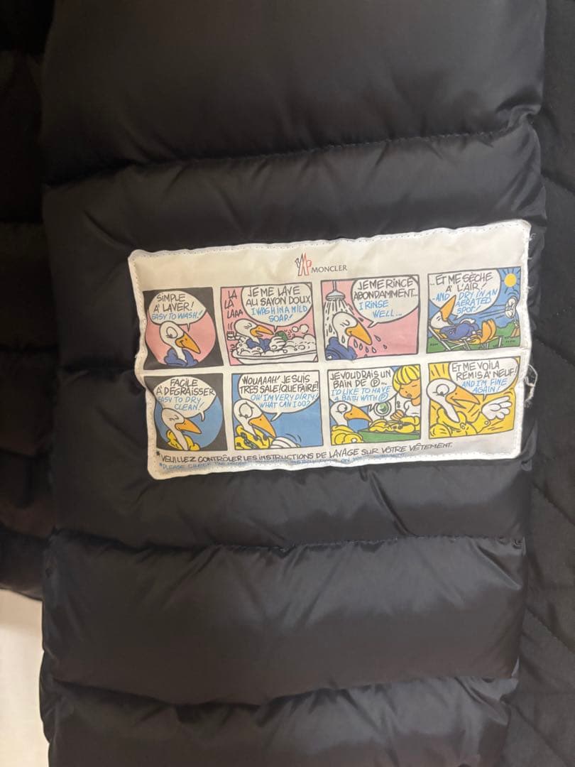 Moncler レディース　ダウン