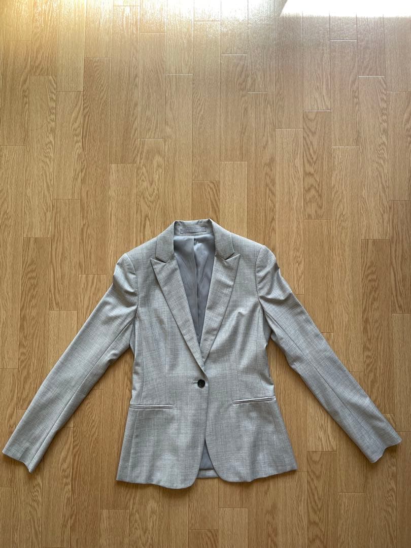 【未使用】theory luxeライトグレーSサイズ スーツ上下セット