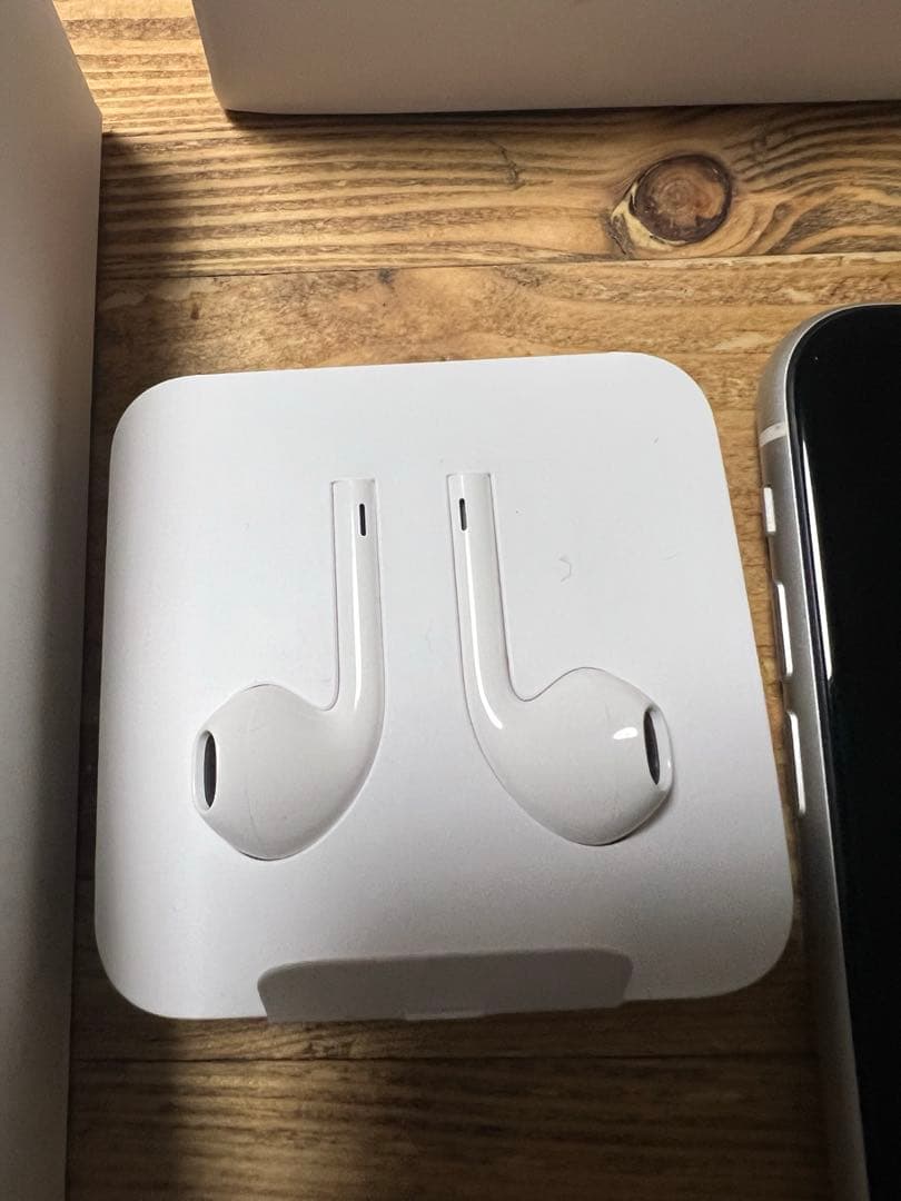 iPhone 11 ホワイト 128GB SIMフリー