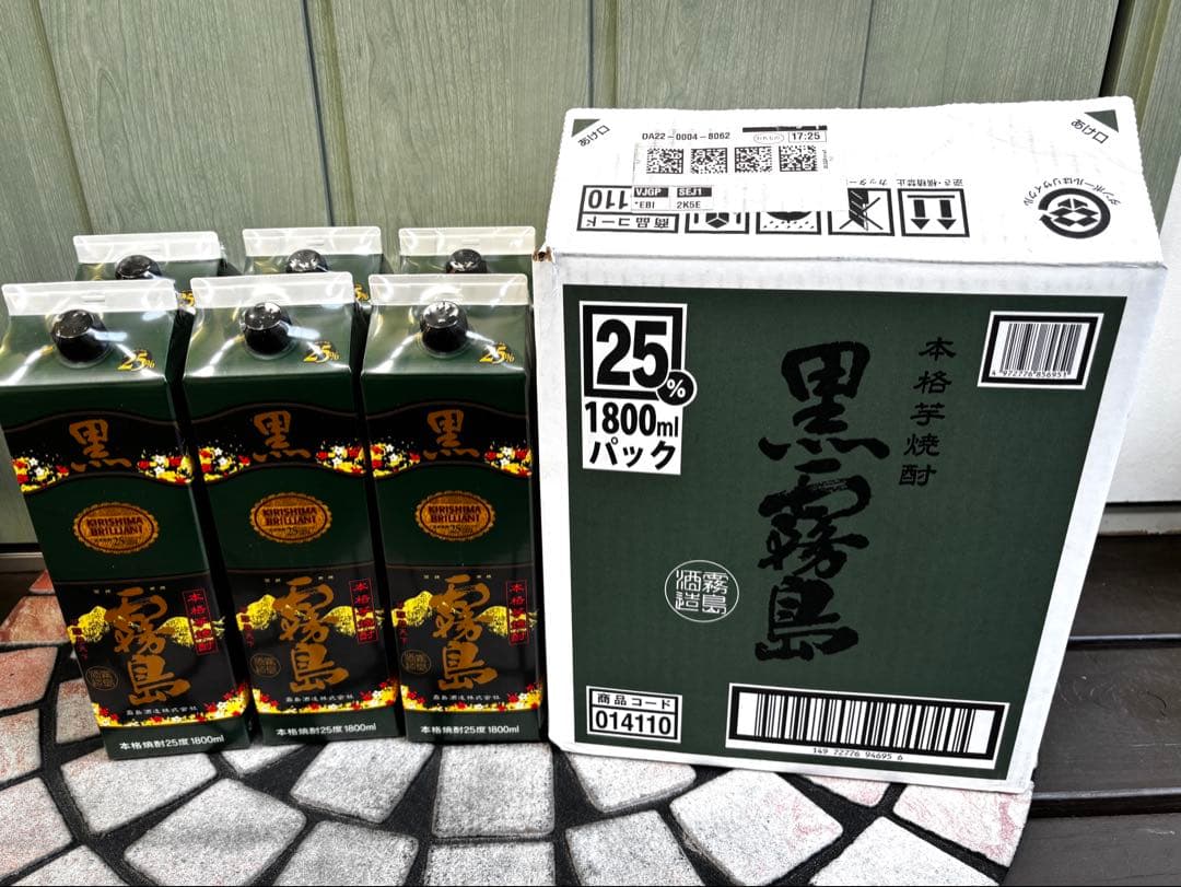 【 霧島酒造 本格芋焼酎 黒霧島 25度 1.8L パック6本入】