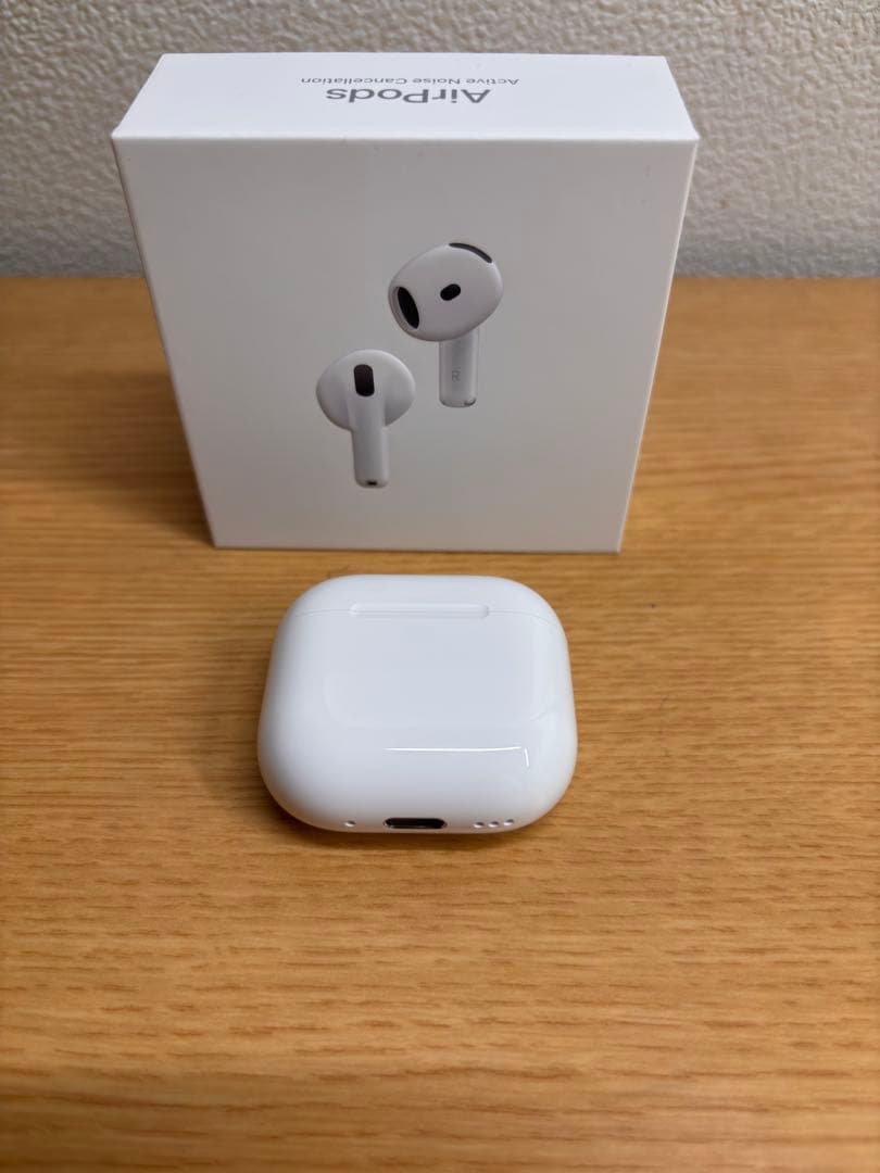らいら様AirPods 4 （ANC搭載）　（iFaceケース&イヤーピース付）