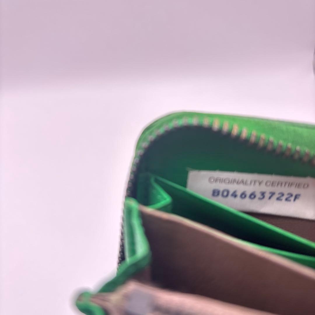 ◆正規品◆ボッティガヴェネタイントレチャート ラウンドファスナー長財布