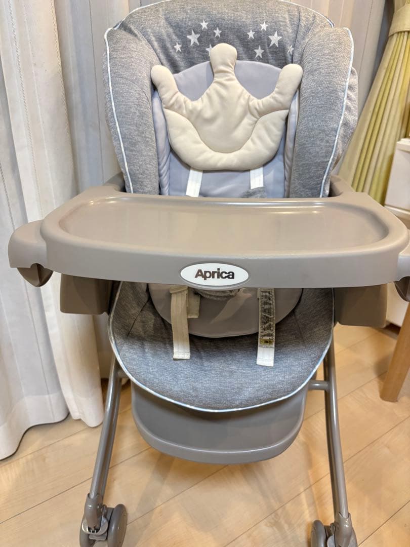 美品　アップリカ　ユラリズムスマート　ハイローチェア