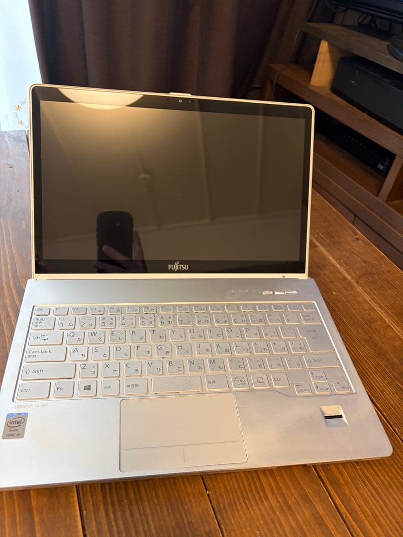 富士通　LIFEBOOK SH90/P