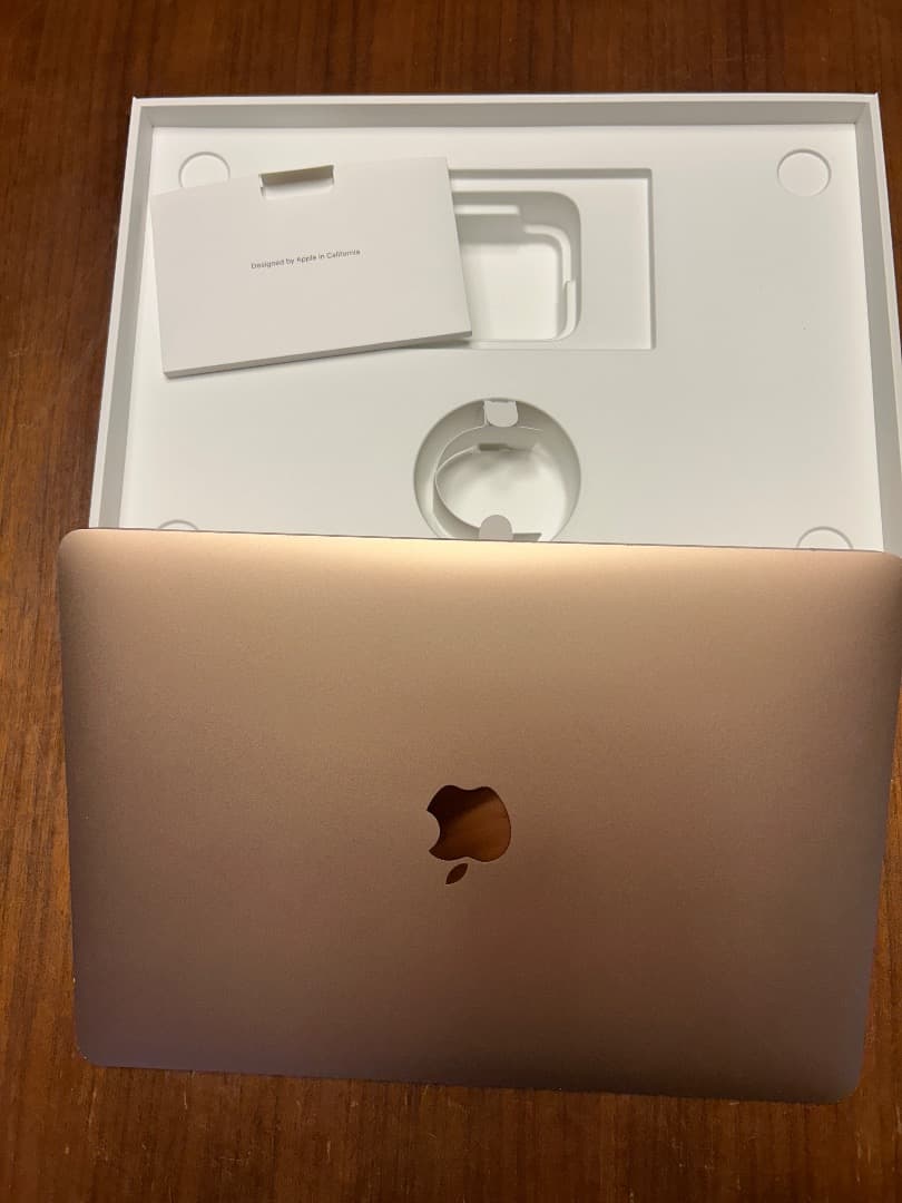 n*n様 Apple Ｍ1 MacBook 13インチ ローズゴールド 本体