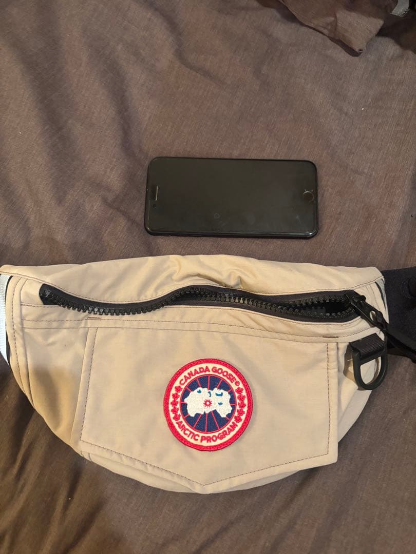   ボディバッグ ベージュ