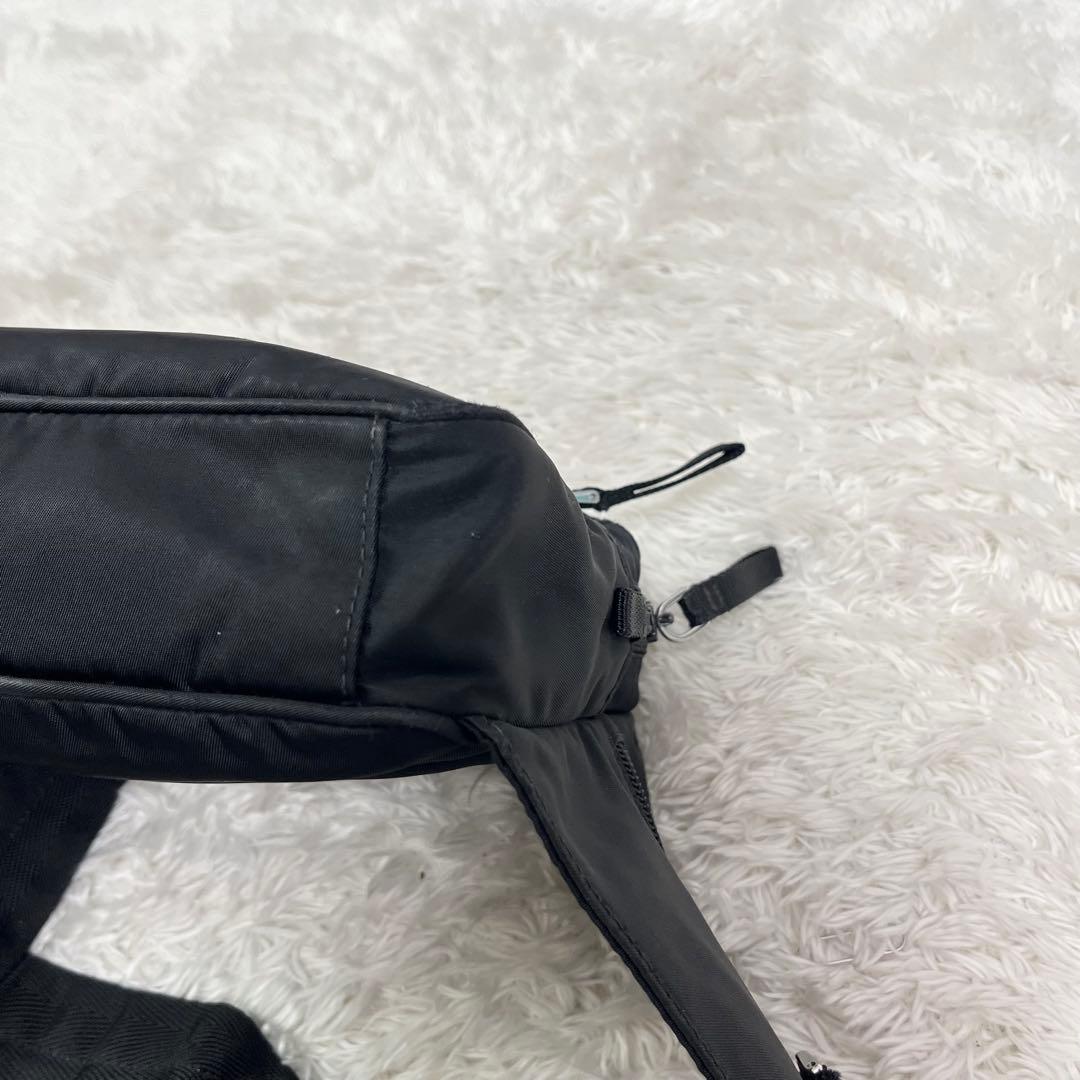 PRADA ブラック ボディバッグ ウエストポーチ