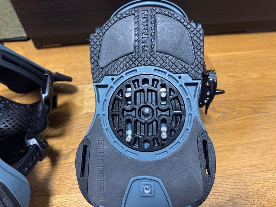 ユニオン　フォース　Mサイズ　22-23