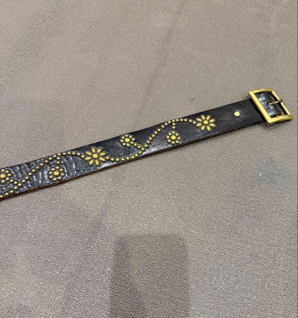 HTC / フラワー スタッズレザーベルト(サイズ34)