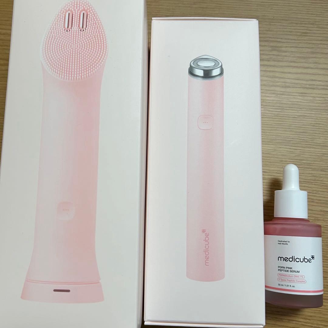 medicube 美顔器 ブースタープロミニプラスPDRNアンプル付き