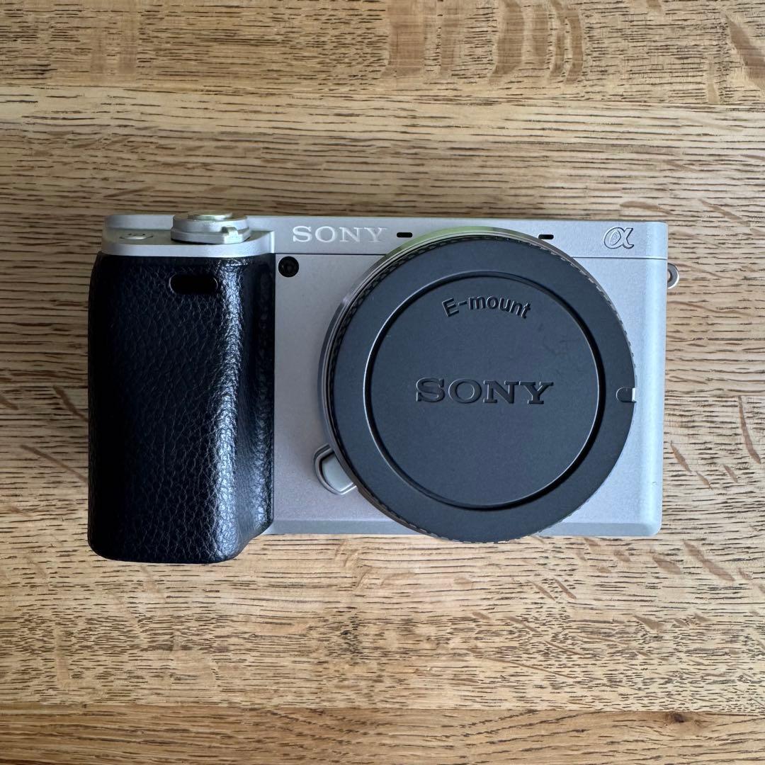 【SONY α6400】ミラーレスカメラ レンズ付き