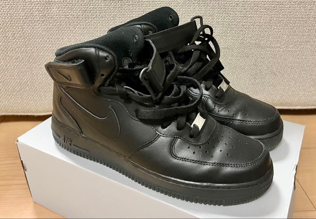 靴 AIR FORCE 1 MID '07 26.5