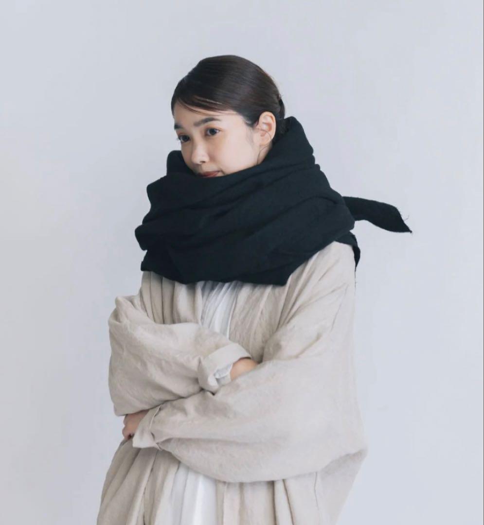 honnete ウールリネンストール　黒