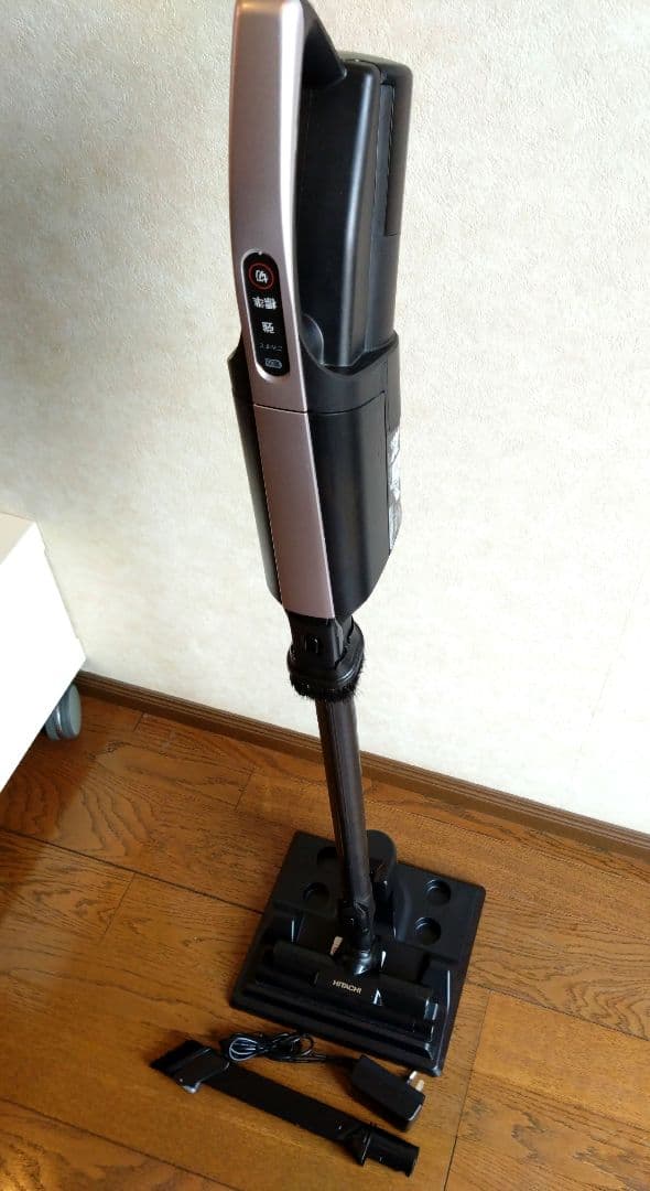 なつ　日立コードレスクリーナー かるパックスティック