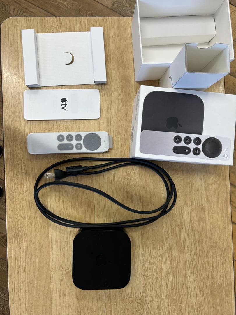 10／10までの値下げ Apple TV 4K ブラック 本体とリモコン