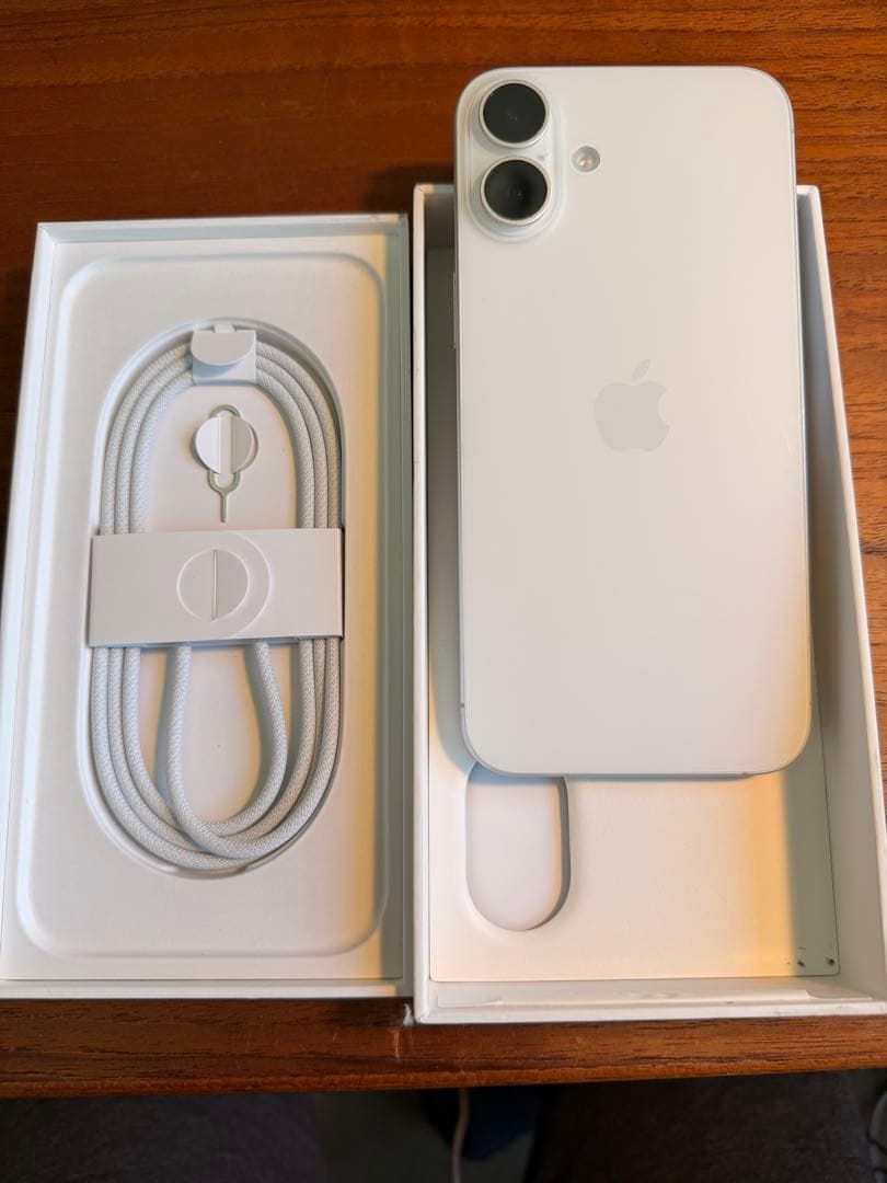 iPhone 16 Plus (中古)