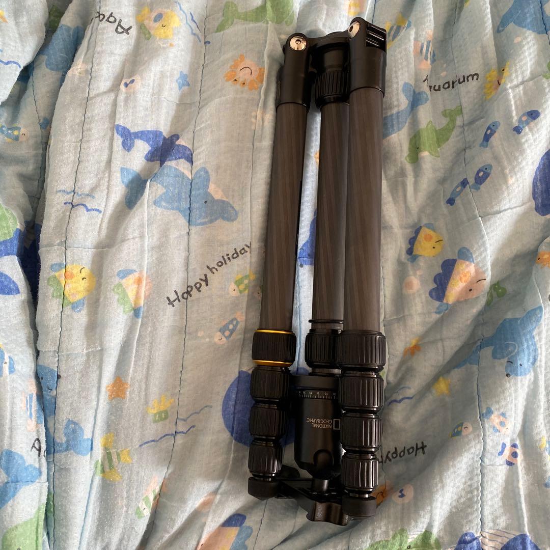 カーボン製三脚(耐荷重8kg)