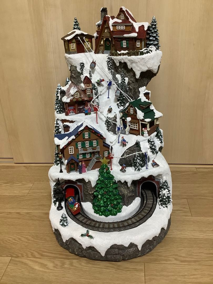 スキーマウンテン センターピース ライト＆ミュージック 回るトレイン コストコ品