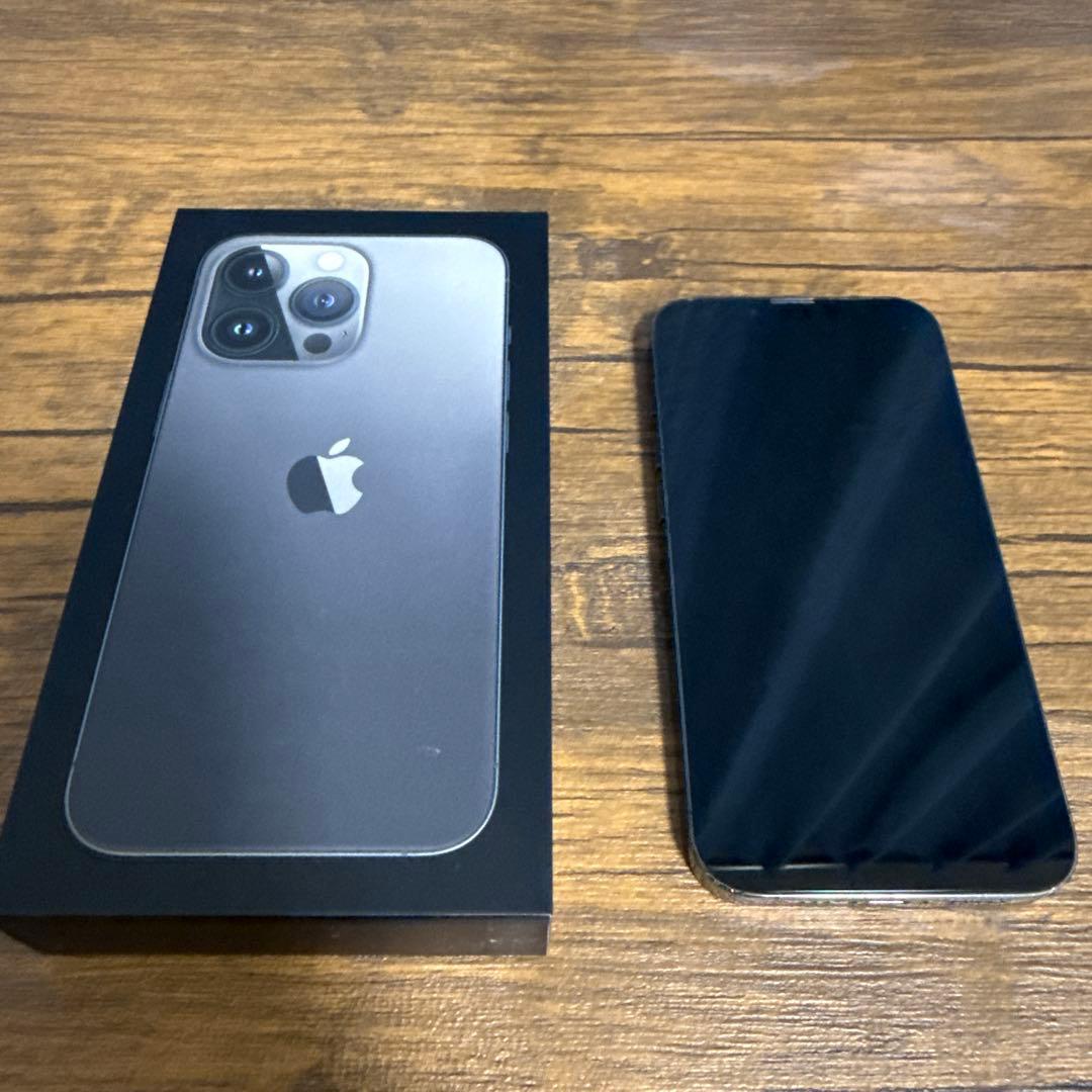 Apple iPhone 13 Pro グラファイト 256GB