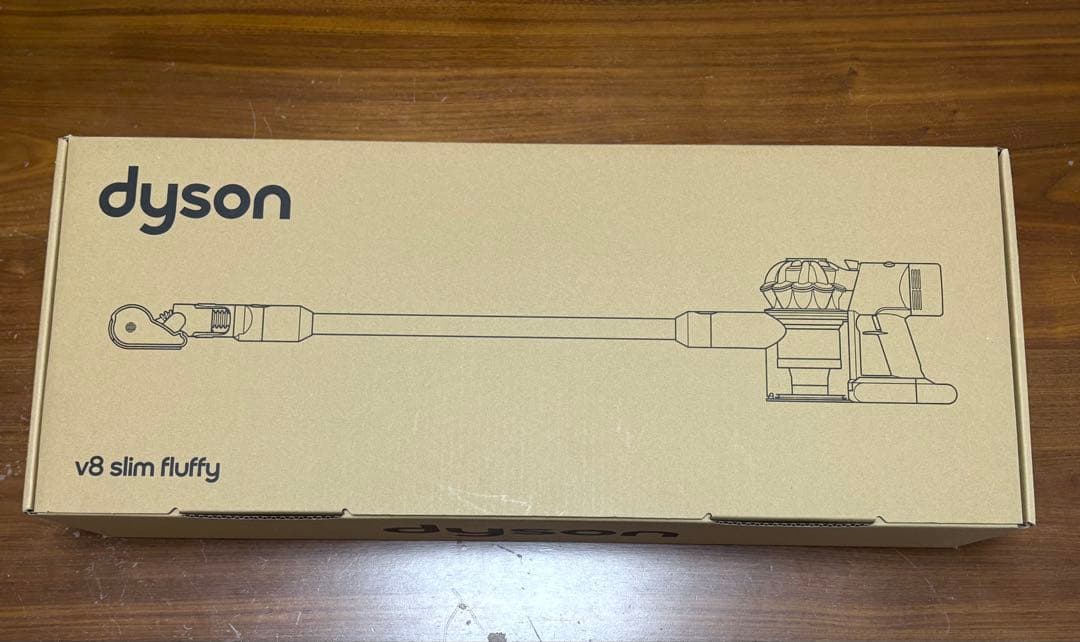 【出品11月まで】Dyson V8 slim fluffy コードレスクリーナー