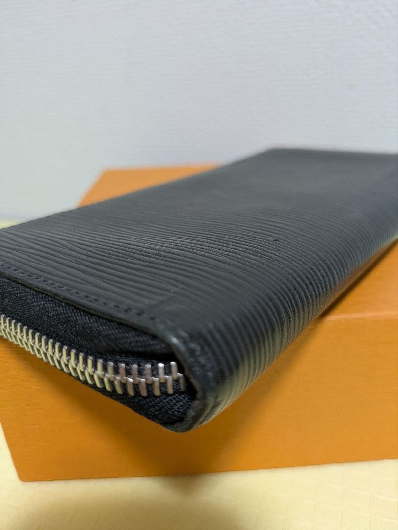 :確実本物:LouisVuittonエピ　ジッピーウォレット　ヴェルティカル