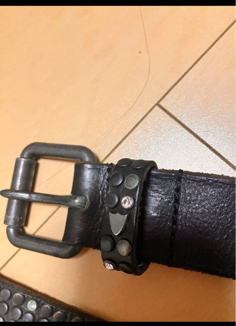 Hollywood Trading Company スタッズ付きレザーベルト 黒