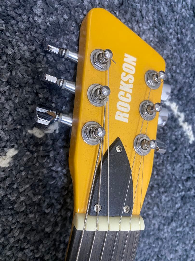 ROCKSON イエロー　チキータレプリカ　バックトゥザ・フューチャー