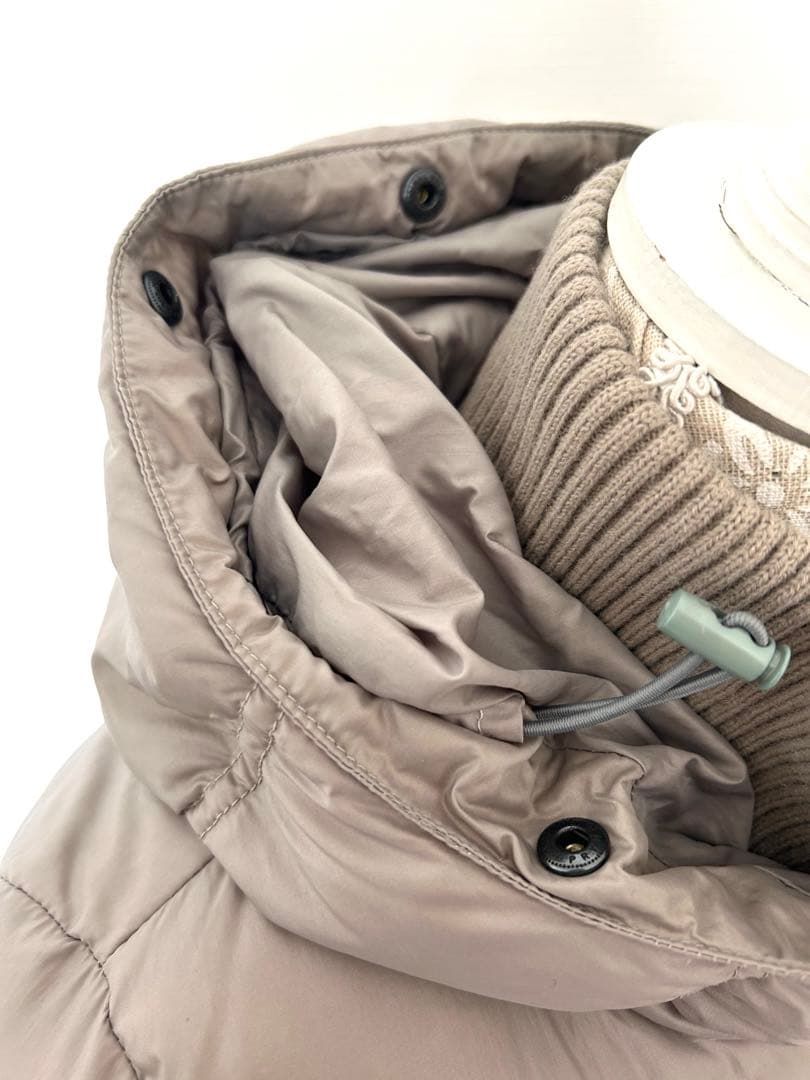 タトラス　ダウンジャケット　グレージュ　レディースXS〜Sサイズ　【難あり】