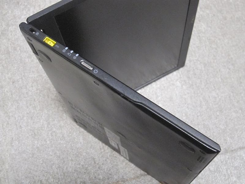 NEC PC-HZ550/AAB TFT 13型i5 SSDで速いです