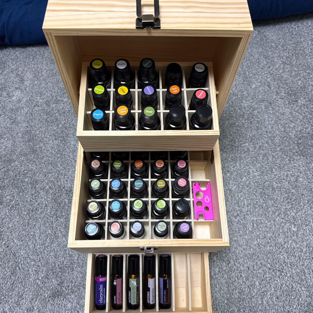【ただし】doTERRA エッセンシャルオイル収納キャビネット