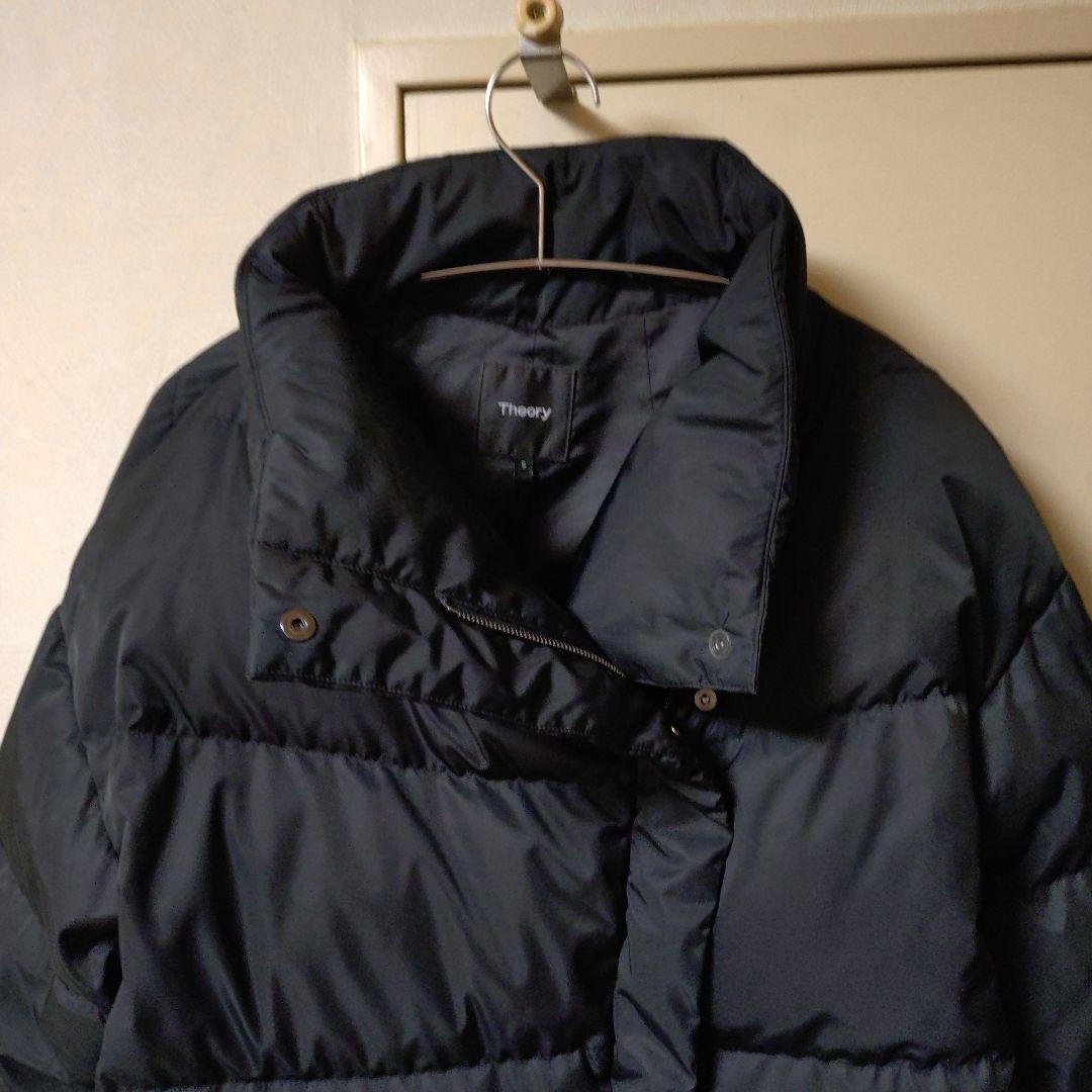 美品 Theory 現行タグ 黒 ダウン ショート スタンドカラー　軽くて暖かい