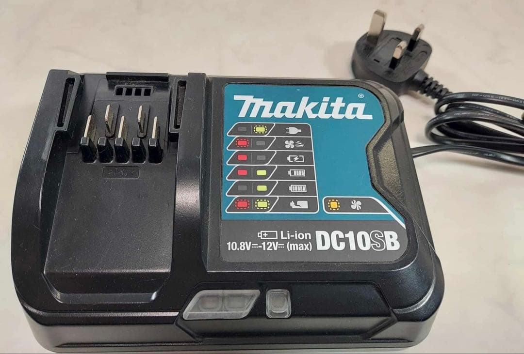 マキタ 充電式クリーナー CL107FD