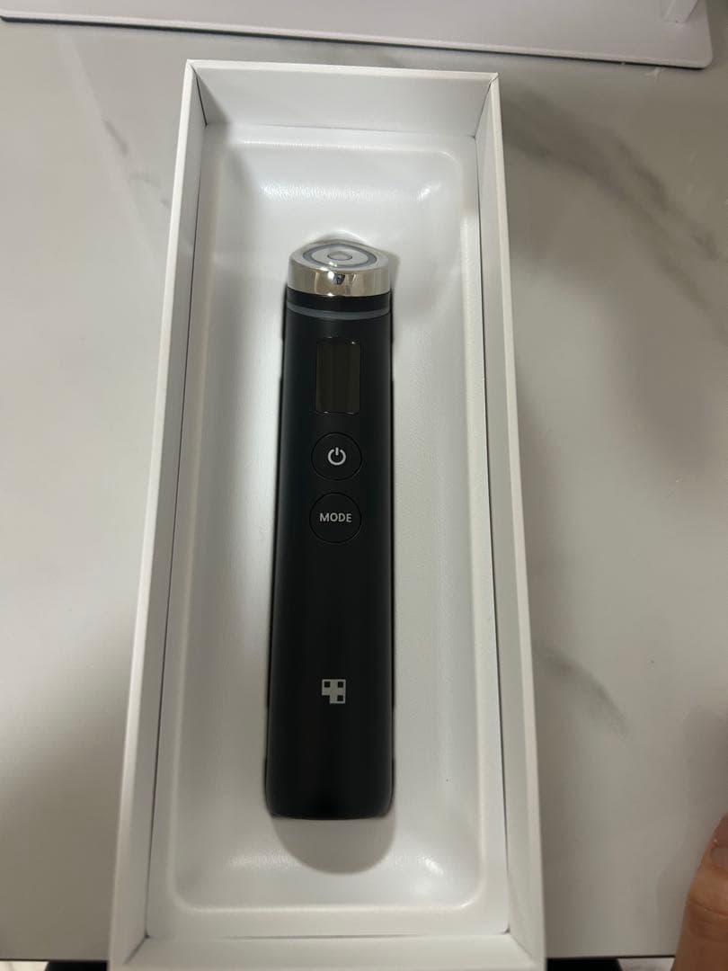 medicube ブースタープロ　美顔器