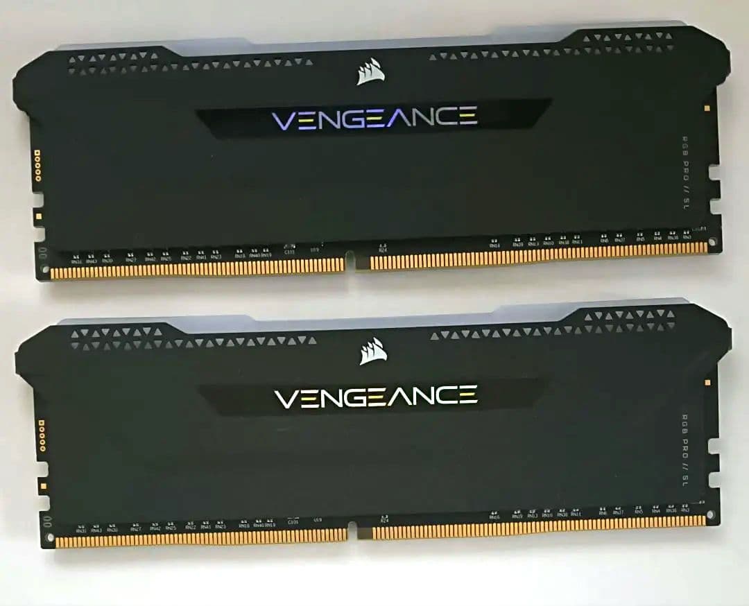 や*や様 Corsair Vengeance DDR4 32GB (16GBx2