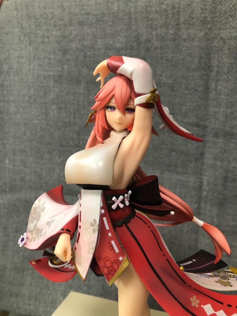 原神　八重神子　フィギュア