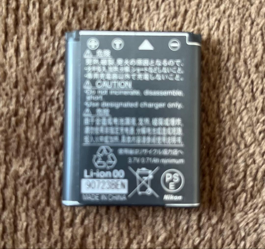 Nikon ニコン　COOLPIX S230 クールピクセル　デジカメ　コンデジ