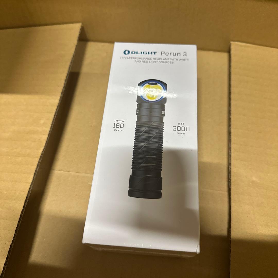 OLIGHT(オーライト) Perun 3 LED ヘッドライト 充電式懐中電灯